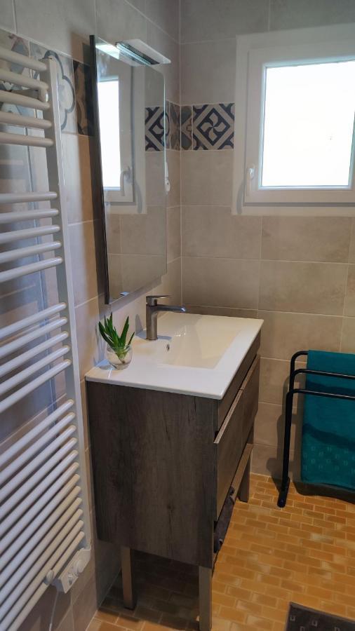 Maison A 8 Min A Pied De La Plage Avec Jardin Clos Et Ombrage Сен-Жорж-д'Олерон Экстерьер фото